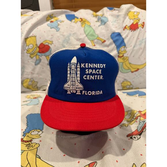 True vintage Kennedy space center - Picture 1 of 5